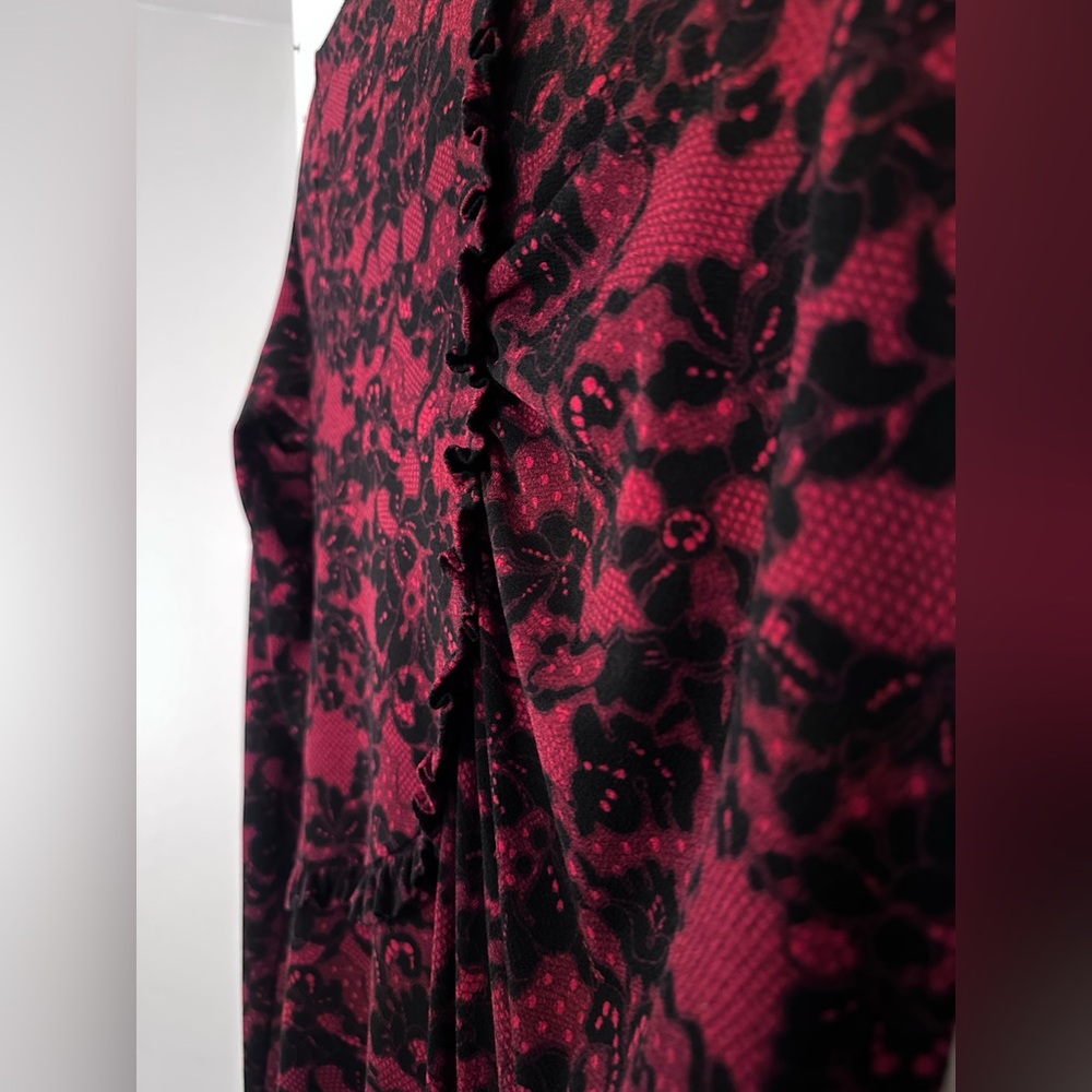 Michael Kors Long Sleeve Red and Black Floral Print Ruffled Body-con Dress - Picture 2 of 8